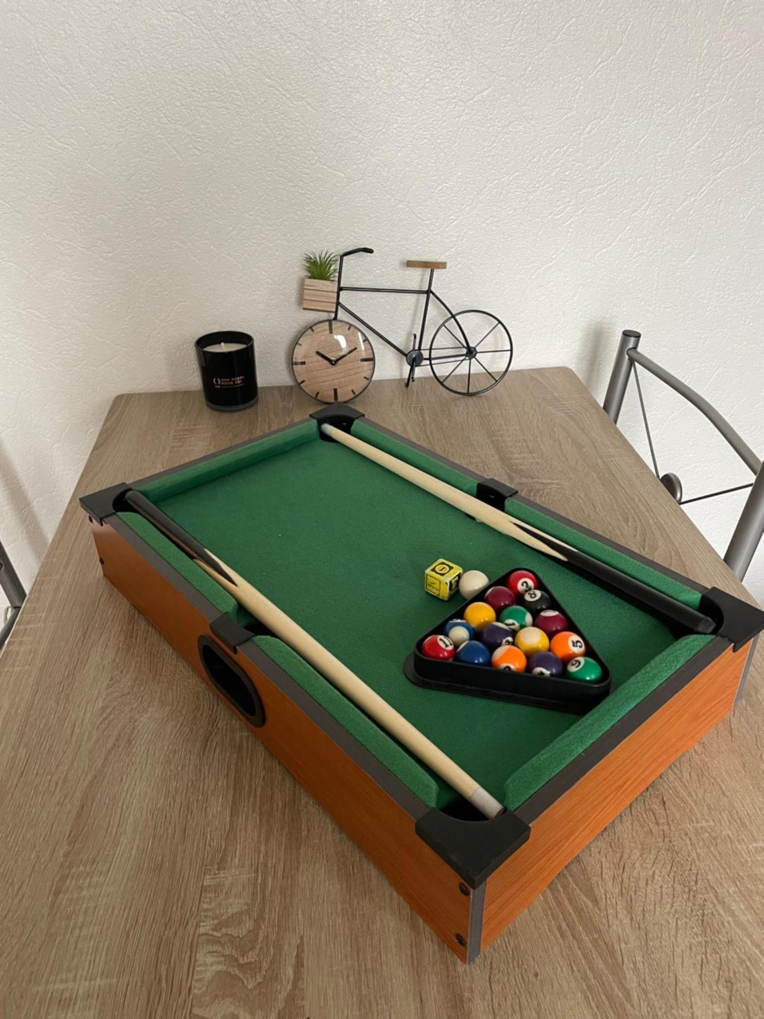Logement Calme + Stationnement トロワ エクステリア 写真